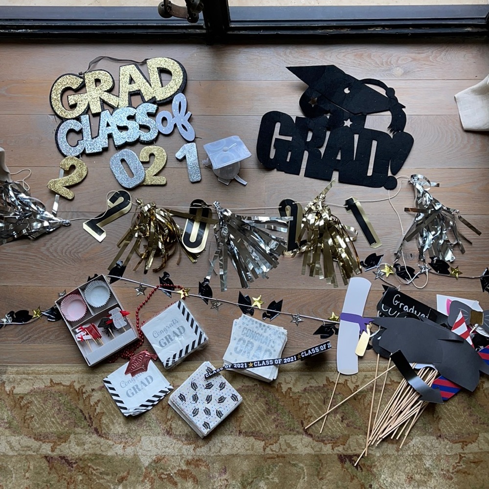 Graduation Party Bundle - Picture 12 of 13